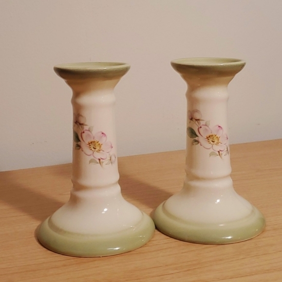 Blakeney Candleholder set of 2 Made n England Floral 5" - Picture 1 of 8